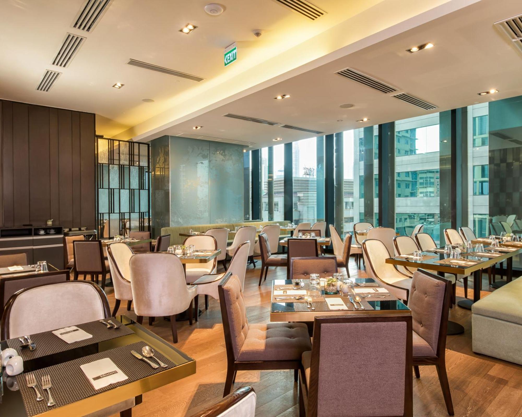 Oakwood Makati Avenue Hotel Makati City Екстериор снимка