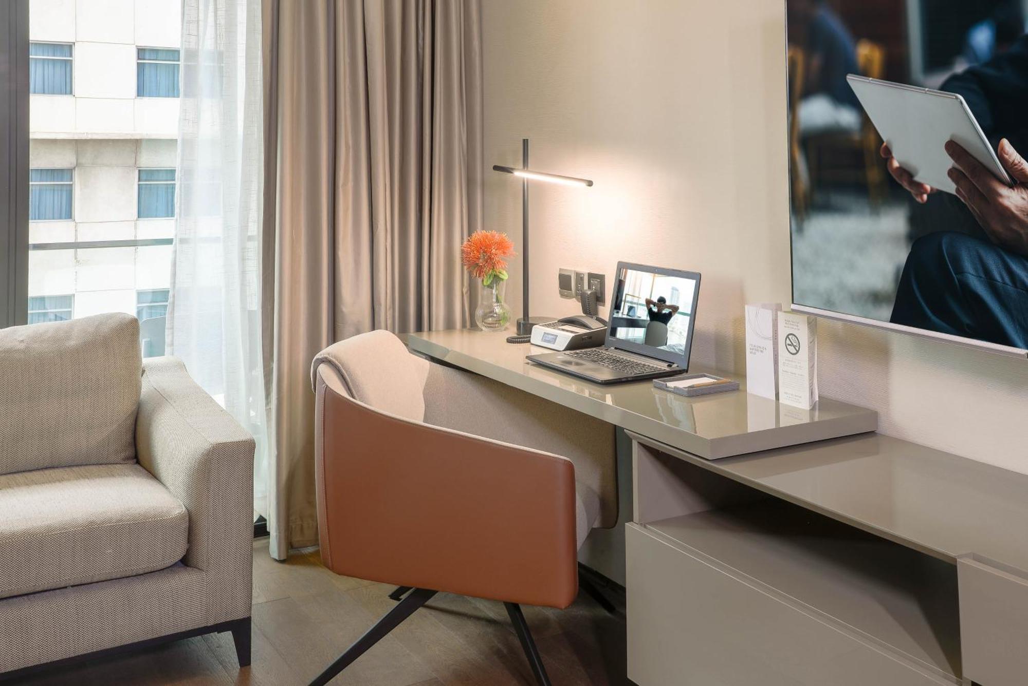 Oakwood Makati Avenue Hotel Makati City Екстериор снимка
